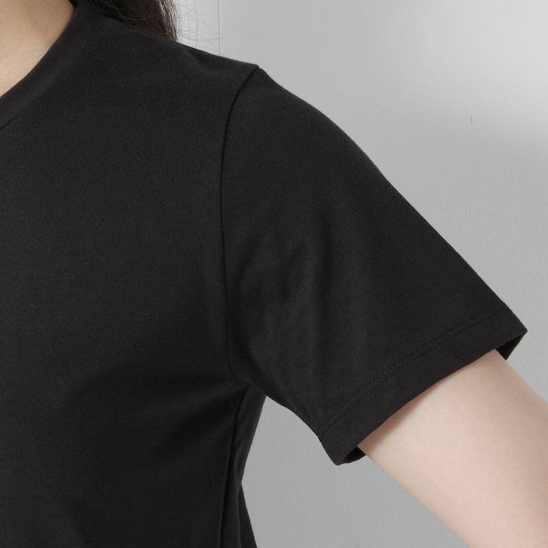 【ＳＯＭＥＴＨＩＮＧ】ロゴプリントＴシャツ
