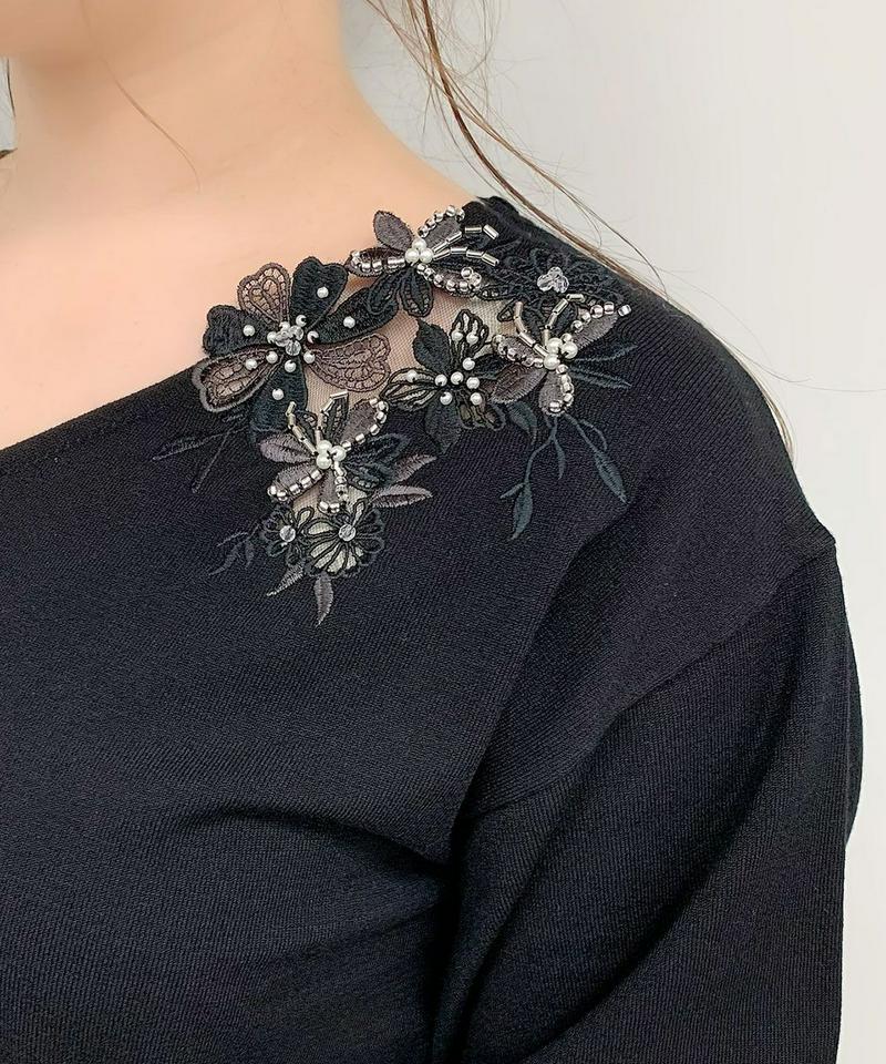 ３Ｄシアー刺繍半袖ニット