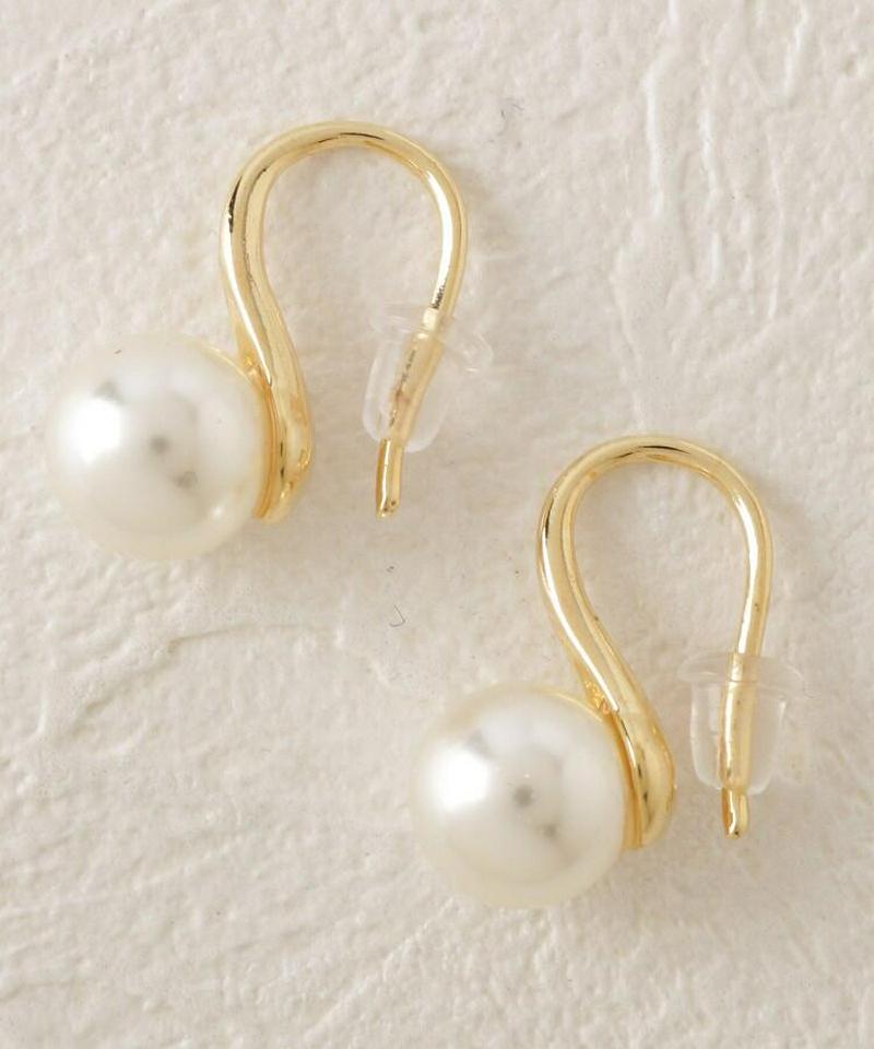 パール風フックピアス
