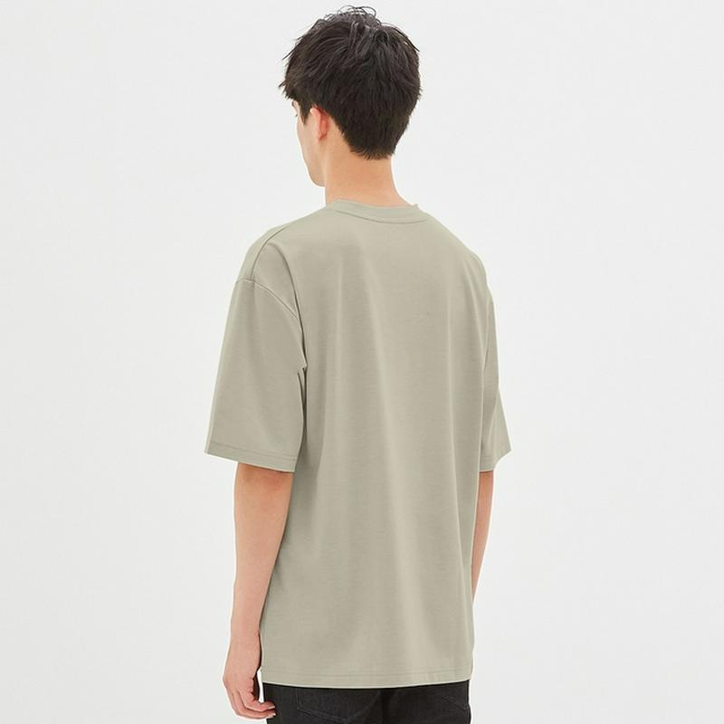 GUドライビッグT(5分袖)(グラフィック1)