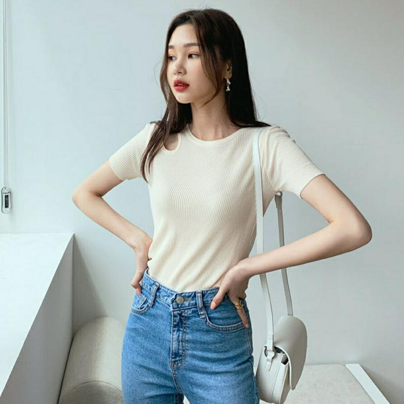 【只今10%OFF】ショルダースリットニット・全3色・e55402 レディース 【tops】【韓国 ファッション トップス ニット ニットトップス 半袖 ハーフスリーブ ユニーク 個性的 カジュアル 春 夏】