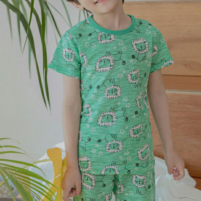 Lion starパジャマ(グリーン)・p001424 キッズ【3~8才】【uw】【パジャマ 部屋着 ルームウェア トップス Tシャツ 半袖 ズボン パンツ ボトムス ライオ らいおん 総柄 カジュアル 上下 セット 女の子 男の子 子供 こども 子供服 こども服】【KIDS】