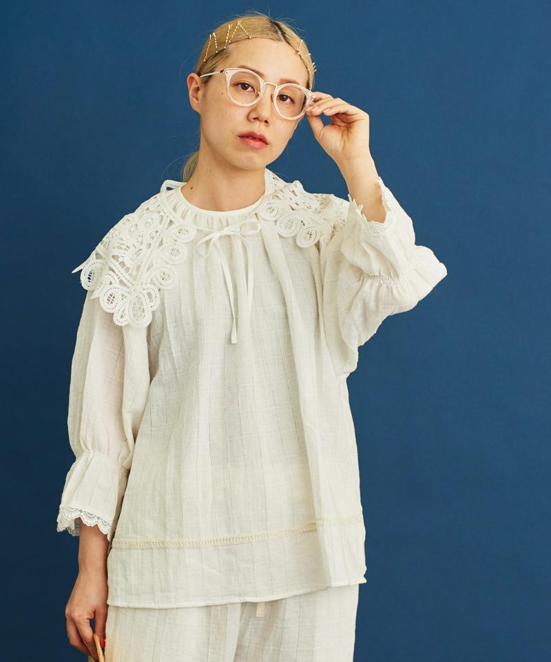 〇eiπe 「うさぎ刺繍」　レース衿パフ袖ブラウス（eiπe）