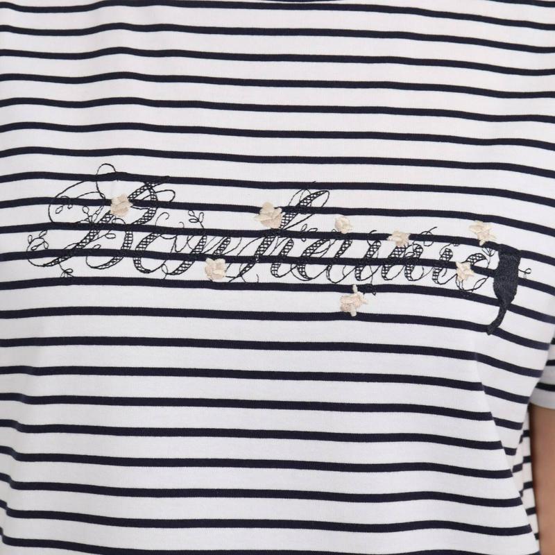 刺しゅうろごフェミニンＴシャツ