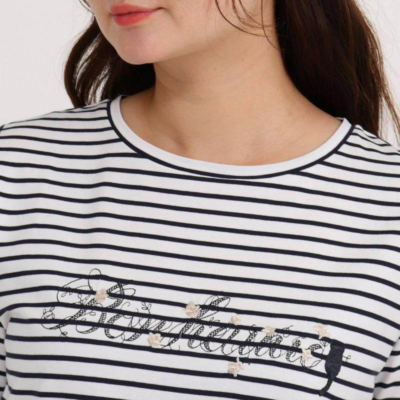 刺しゅうろごフェミニンＴシャツ