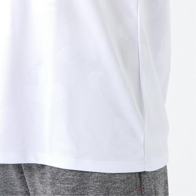 エンボスプリント半袖Ｔシャツ【Ｍ～３Ｌ】「ミッキーマウス」（ディズニー）