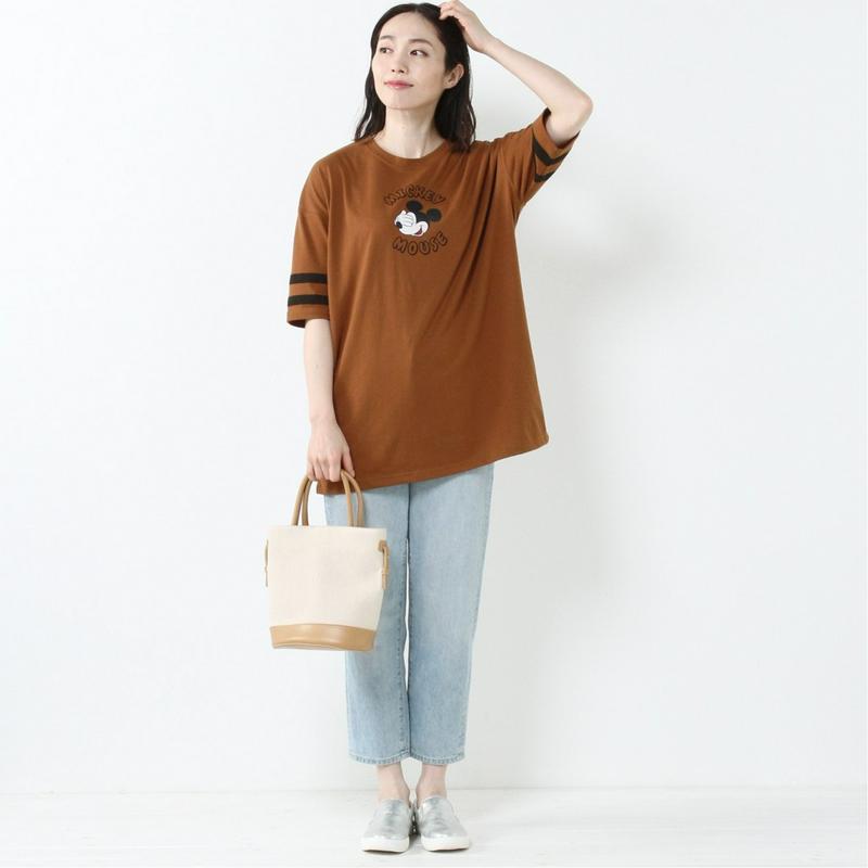 袖ライン目隠しミッキーマウスＢＩＧＴシャツ【Ｍ～３Ｌ】（ディズニー）