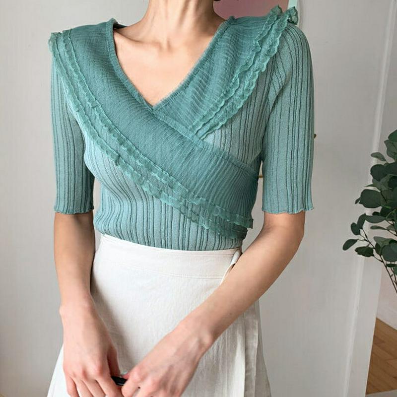 Vネックフリルニット・全4色・b59568 レディース【tops】 韓国ファッション トップス ニット ニットトップス フリル Vネック ユニーク 個性的 半袖 ハーフスリーブ 2重 ボリューム 可愛い かわいい ガーリー 大人 春 夏224