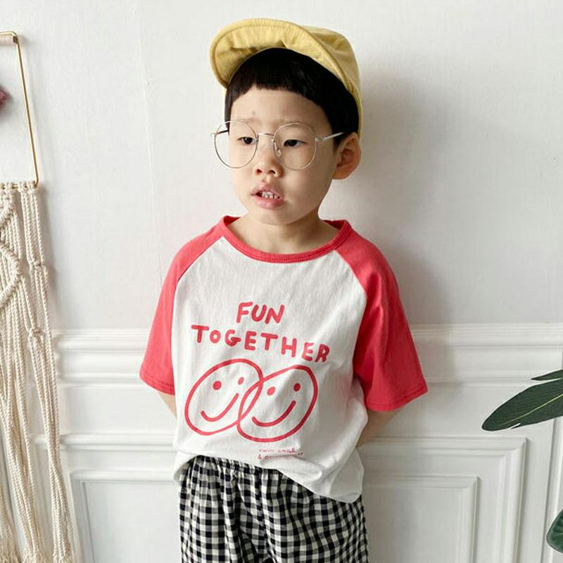 スマイル配色Tシャツ・p002334 キッズ【3~8才】【tops】【トップス Tシャツ 半袖 ハーフスリーブ スマイル ロゴ ロゴT カジュアル ラフ 女の子 男の子 春 夏 子供 こども 子供服 こども服】【KIDS】