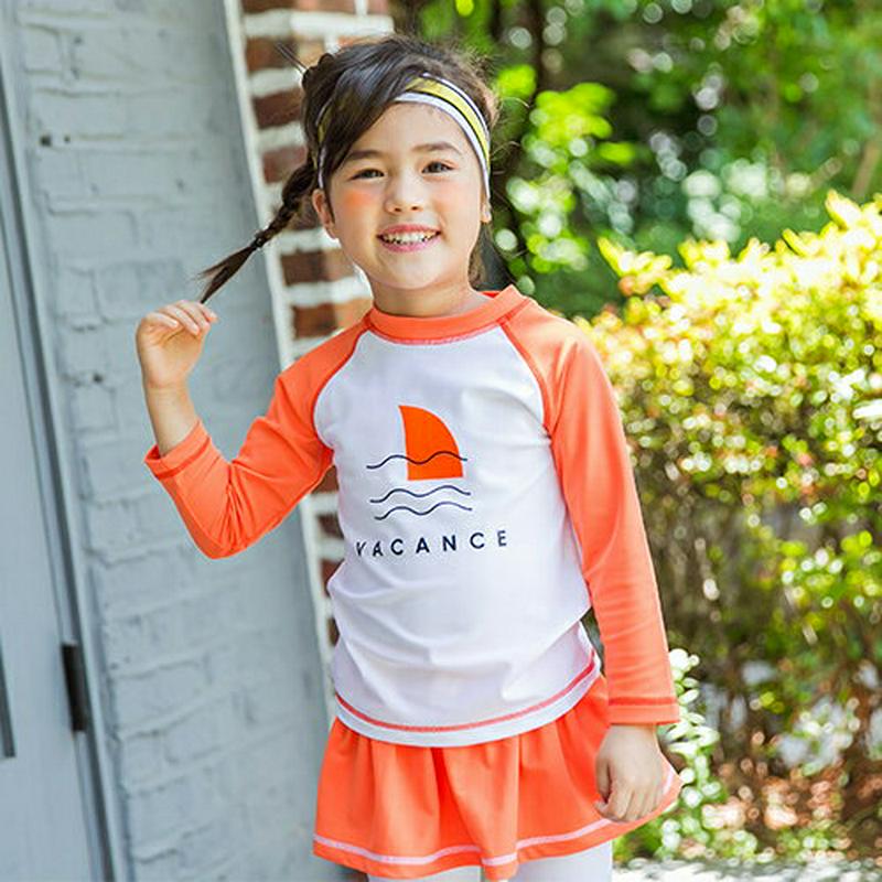 VACANCEラッシュガードTシャツ・p001583 キッズ【3~8才】【bw】【ラッシュガード トップス 水着 プール 海 スイムウェア 長袖 ロゴ シンプル カジュアル 女の子 男の子 夏 子供 こども 子供服 こども服】【KIDS】