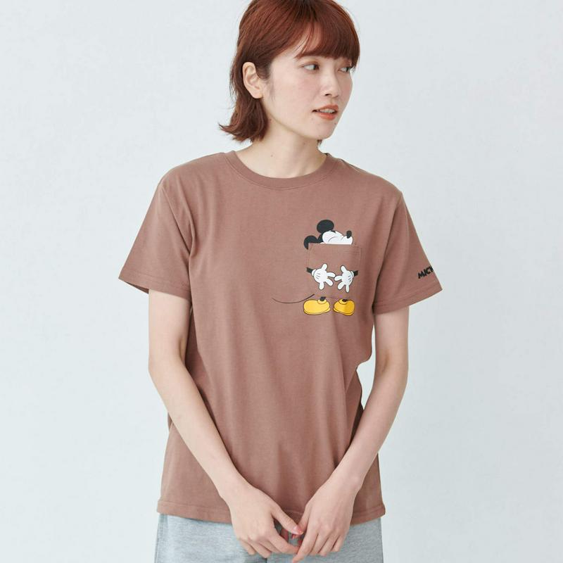 半袖ポケ付きプリントＴシャツ【ミッキー・プー】【Ｍ～３Ｌ】（ディズニー）