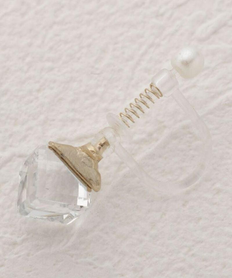 カットビジュースプリングイヤリング