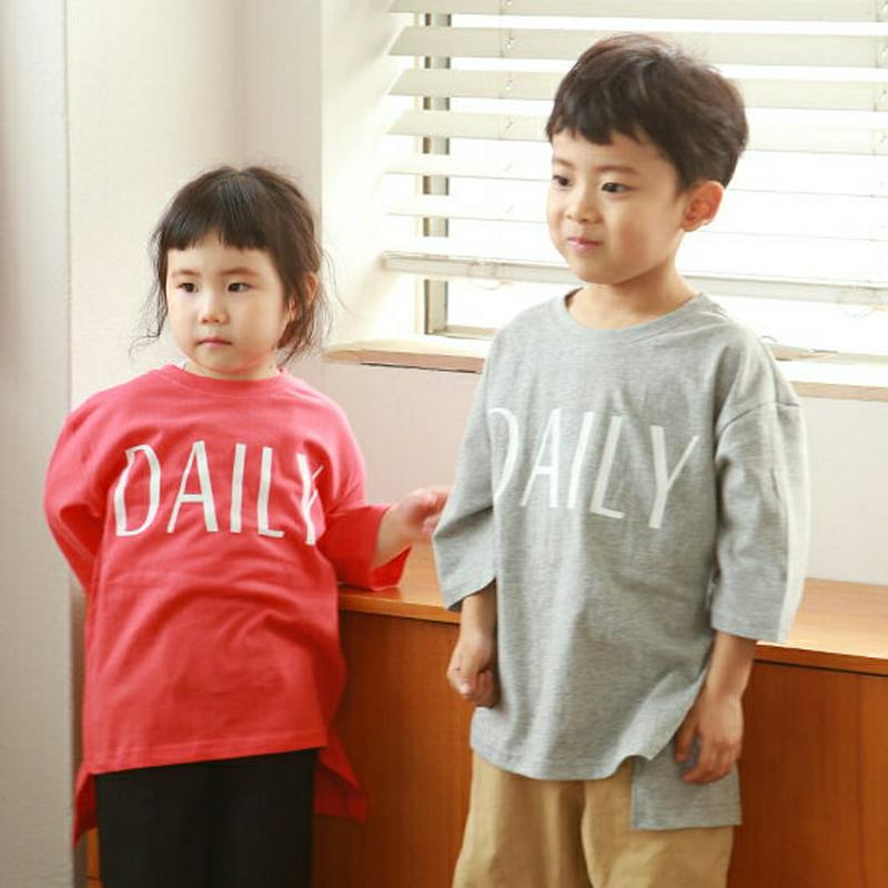 DAILYアンバランスヘムTシャツ p002684 キッズ 【3~8才】【tops】【韓国 ファッション トップス Tシャツ カットソー 長袖 七分袖 ラウンドネック ルーズ ゆったり ロゴ レタリング 英語 コットン100 子供 子供服 小学生 ジュニア 夏】【KIDS】