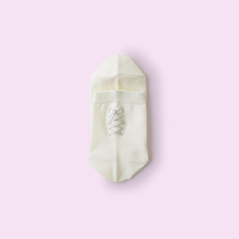 【全品送料無料★〜9/11 23:59迄】【クーポンで3足1,100円】【Mighty Soxer】 バックリボン刺繍ショートソックス / 靴下屋 3pairs 靴下 タビオ マイティソクサー くつ下 ショート レディース 日本製