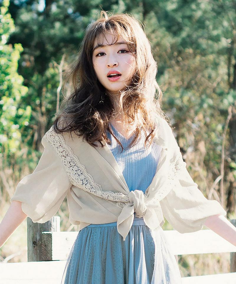 シアーレースシャツ