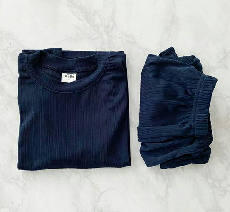ラウンドネックTシャツ&パンツSET・p002942 キッズ【3~8才】【set】【セットアップ setup トップス Tシャツ 半袖 ハーフスリーブ 無地 無地T ズボン パンツ シンプル カジュアル 女の子 男の子 春 夏 韓国 子供 こども 子供服 こども服】【KIDS】