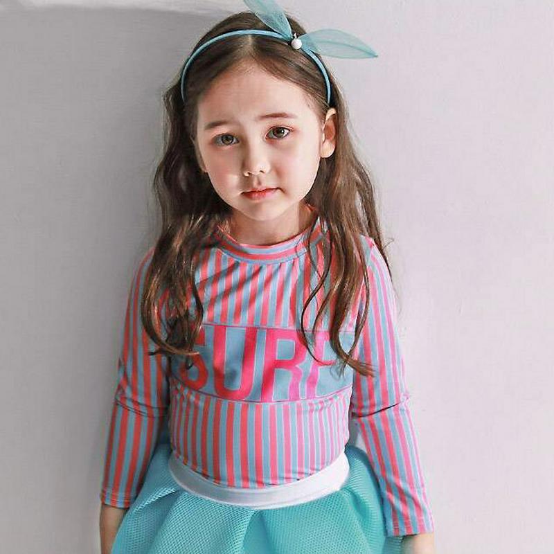 SURFストライプラッシュガードTシャツ p003781・キッズ 【3~8才】【bw】【韓国 ファッション 水着 ラッシュガード スイムウェア 水遊び プール 海 日焼け防止 日除け 単品 速乾 トップス 長袖 ロゴ 子供 子供服 小学生 ジュニア 夏】【KIDS】