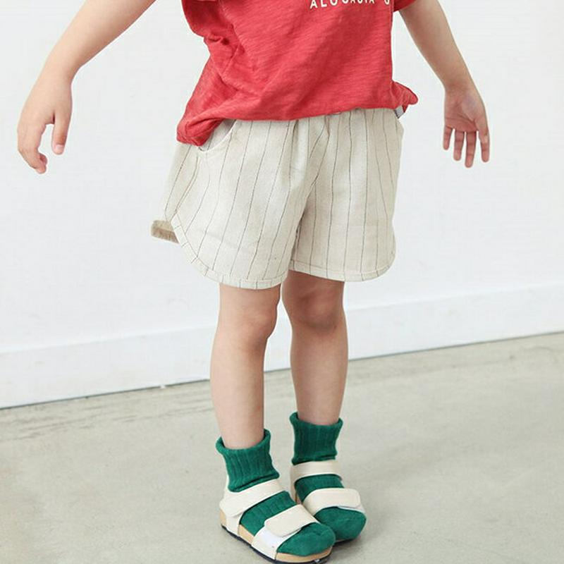 ピンストライプショートパンツ p003272・キッズ 【3~8才】【pt】【韓国 ファッション ボトムス パンツ ハーフ ショート 半ズボン 短パン ウエストゴム コットン100 女の子 男の子 ストライプ ラテカラー パターン 子供服 小学生 ジュニア 夏】【KIDS】