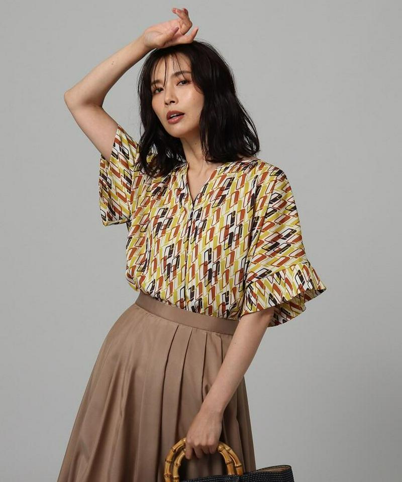 【洗える】Rattiグラフィックプリントブラウス