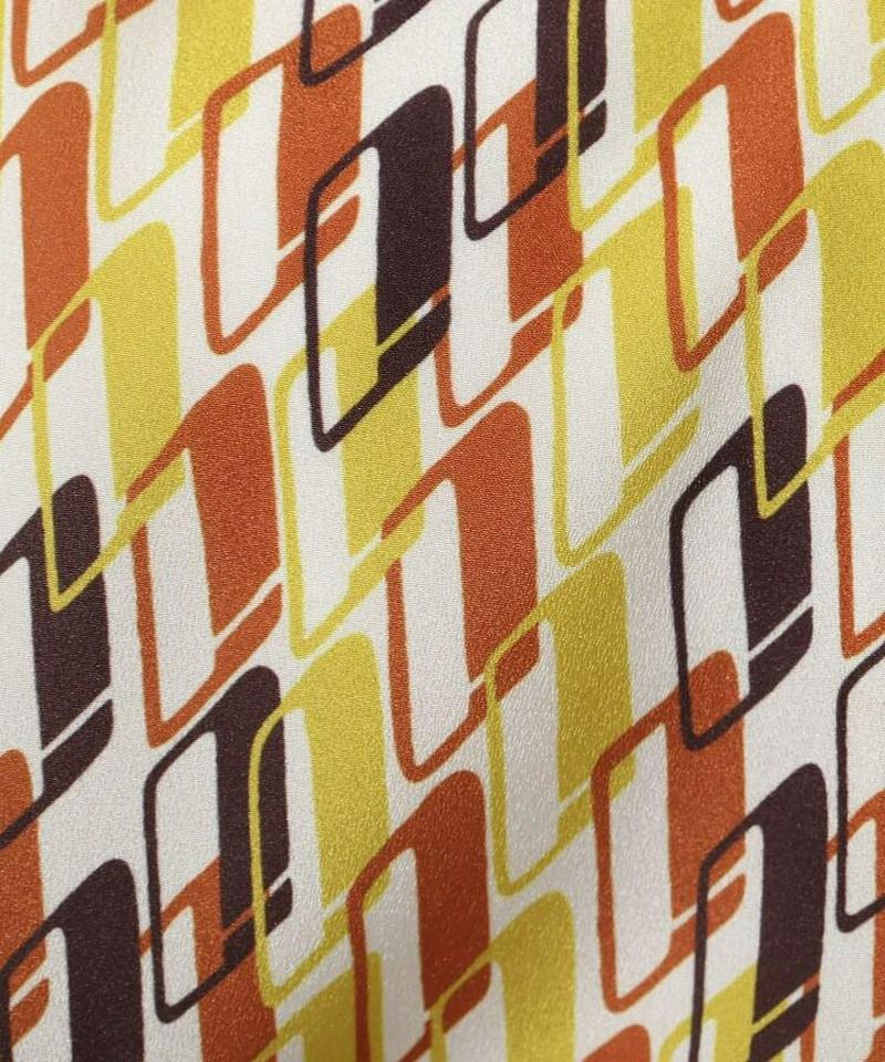 【洗える】Rattiグラフィックプリントブラウス