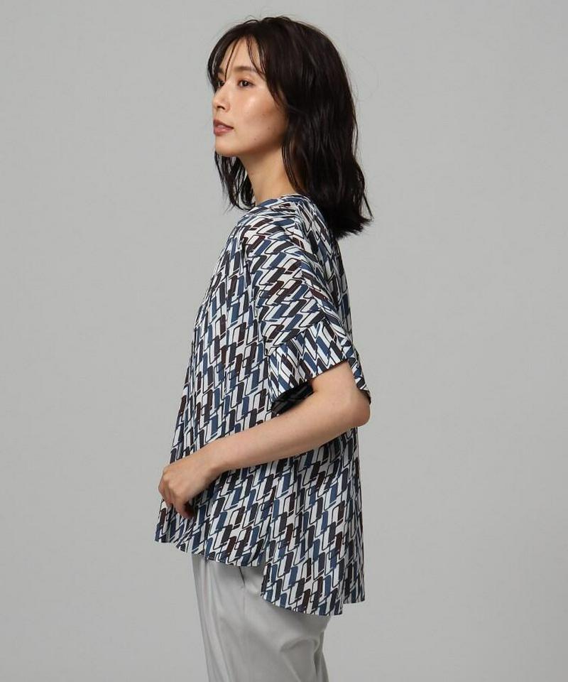 【洗える】Rattiグラフィックプリントブラウス