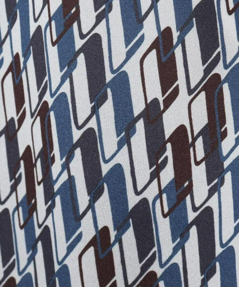 【洗える】Rattiグラフィックプリントブラウス