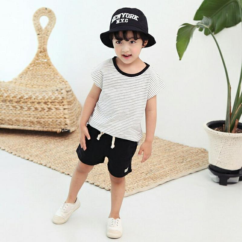 パッチボーダーTシャツ&パンツSET・p004215・キッズ 【3~8才】【SET】【韓国 ファッション セットアップ Tシャツ ラウンドネック 半袖 ハーフスリーブ パンツ ハーフ ショート ミニ 女の子 男の子 ボーダー ロゴ 子供服 小学生 ジュニア 夏】【KIDS】