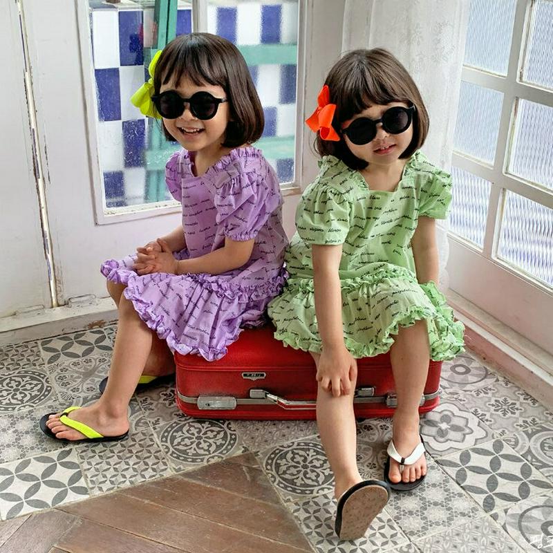 【只今20%OFF】レタリングフリルパフワンピース u03298・キッズ 【3~8才】【ops】【韓国 ファッション ワンピース