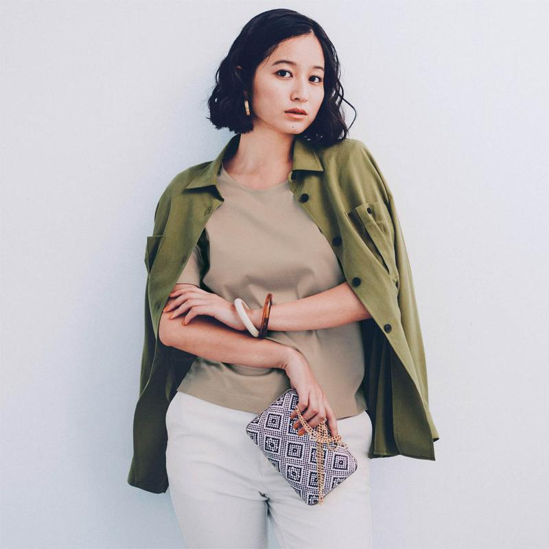 艶やかな綿１００％・５分袖女っぽＴシャツ