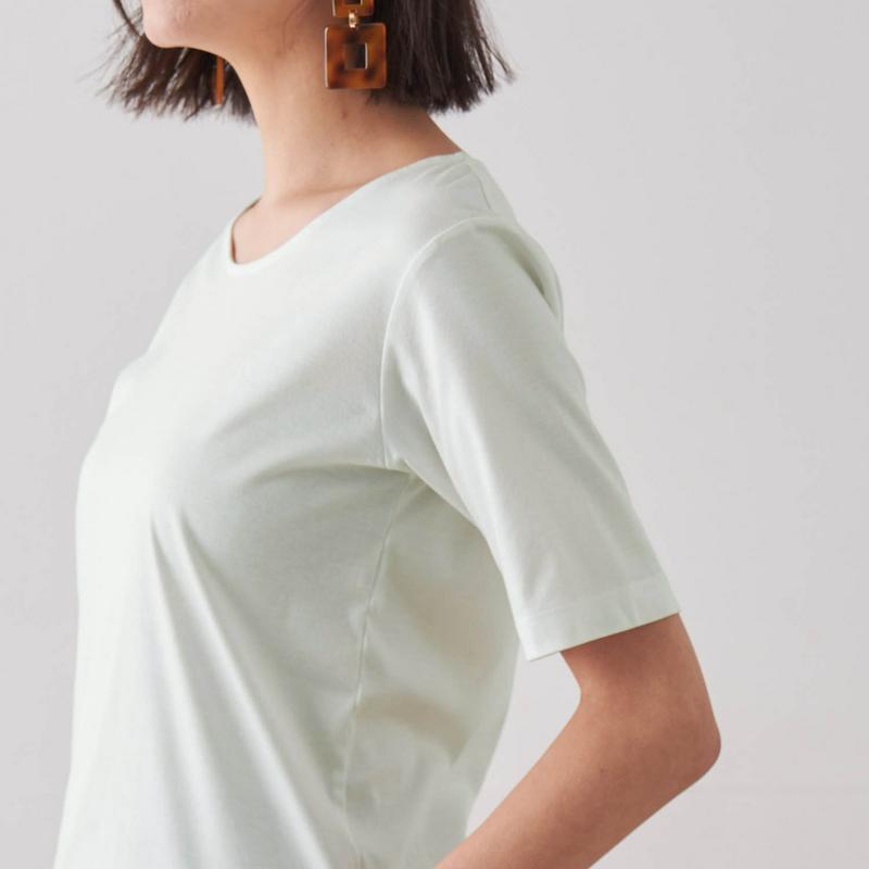 艶やかな綿１００％・５分袖女っぽＴシャツ