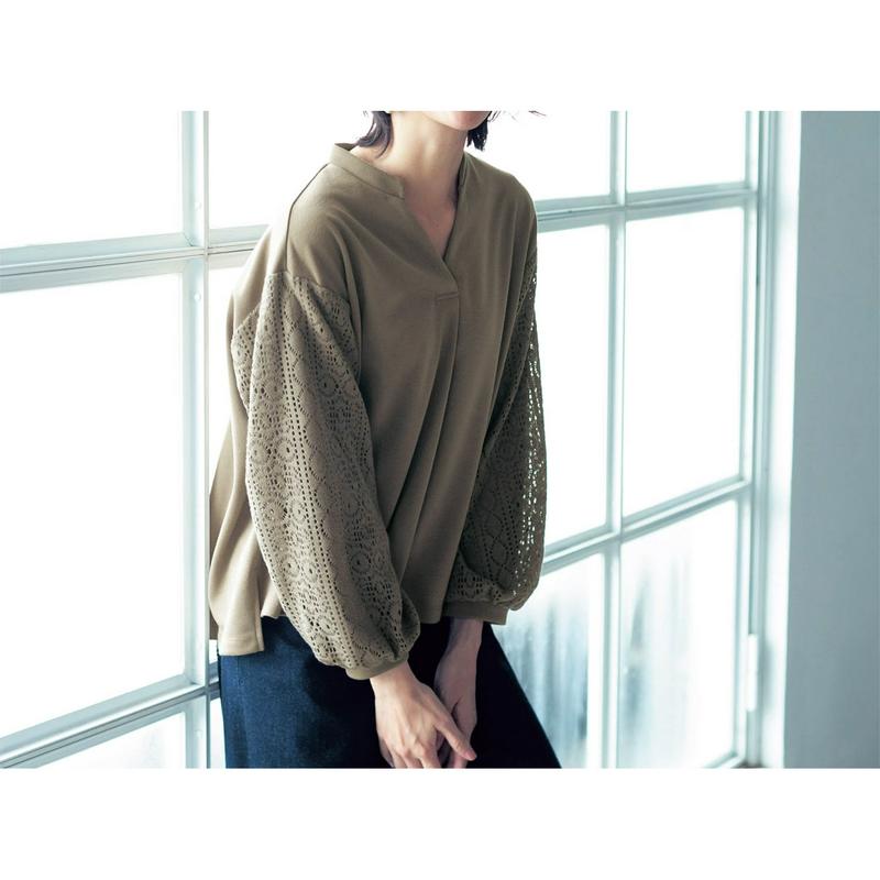 【９／２５販売終了】レース切替えカットソー【パーソナルカラー／ＡＵＴＵＭＮ】【Ｍのみ】