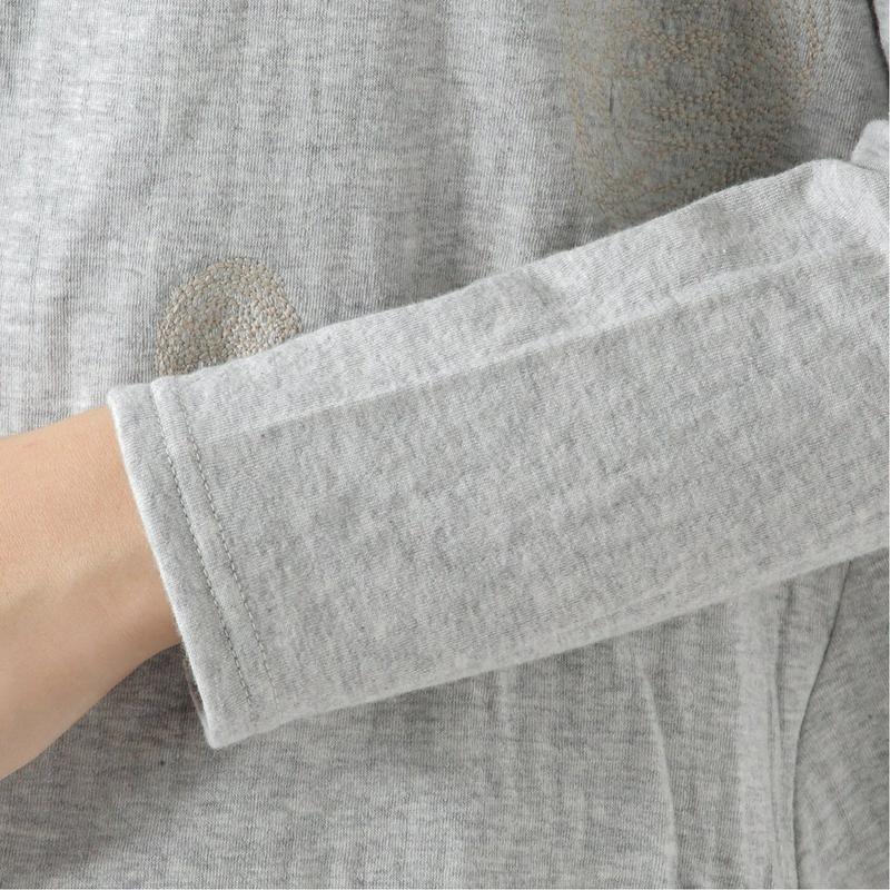 【９／２５販売終了】２枚重ねの水玉刺繍プルオーバー