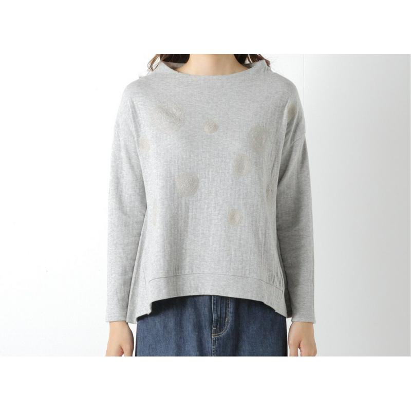 【９／２５販売終了】２枚重ねの水玉刺繍プルオーバー