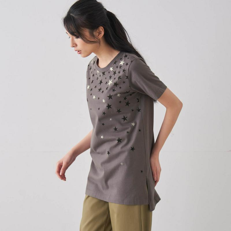 綿１００％のチュニックプリントＴシャツ【Ｓ～６Ｌ】