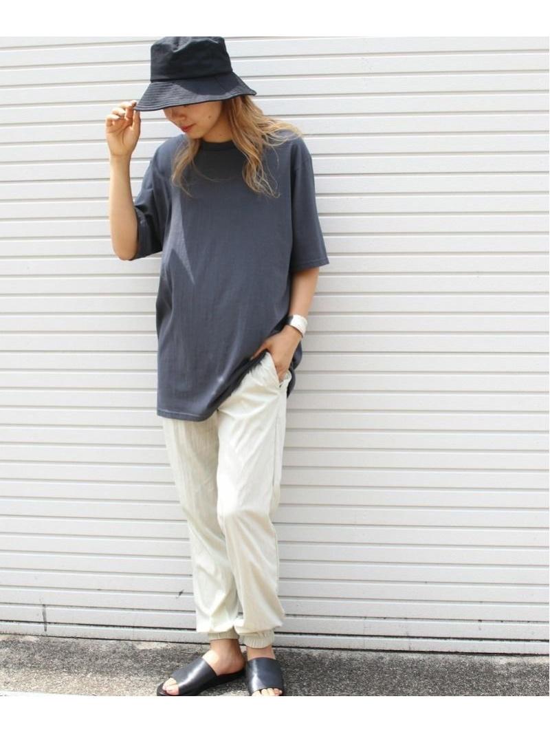 Via j/Via j(ヴィアジェイ)"I NEED"バックロゴ半袖Tシャツ（via j）
