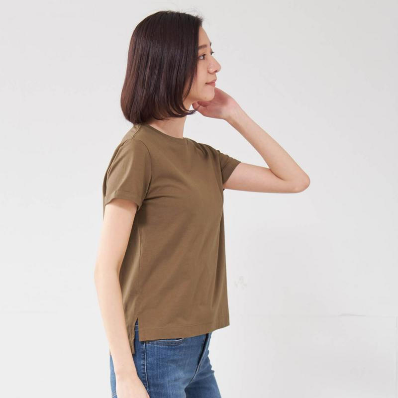 丸みを隠す大人仕立てＴシャツ【綿１００％・吸水速乾・消臭】（サラリスト）