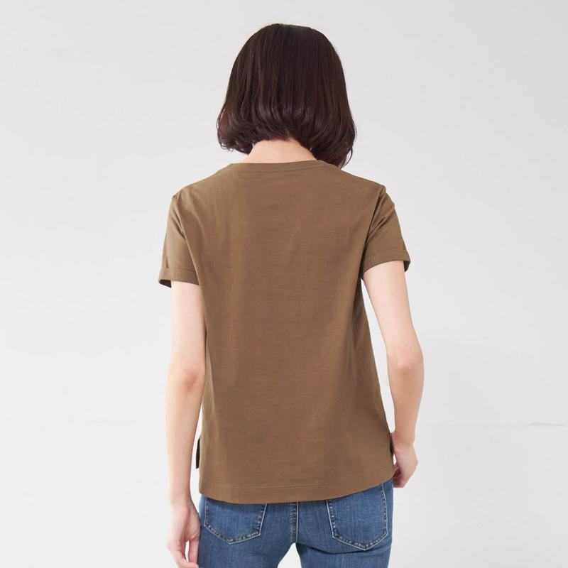 丸みを隠す大人仕立てＴシャツ【綿１００％・吸水速乾・消臭】（サラリスト）