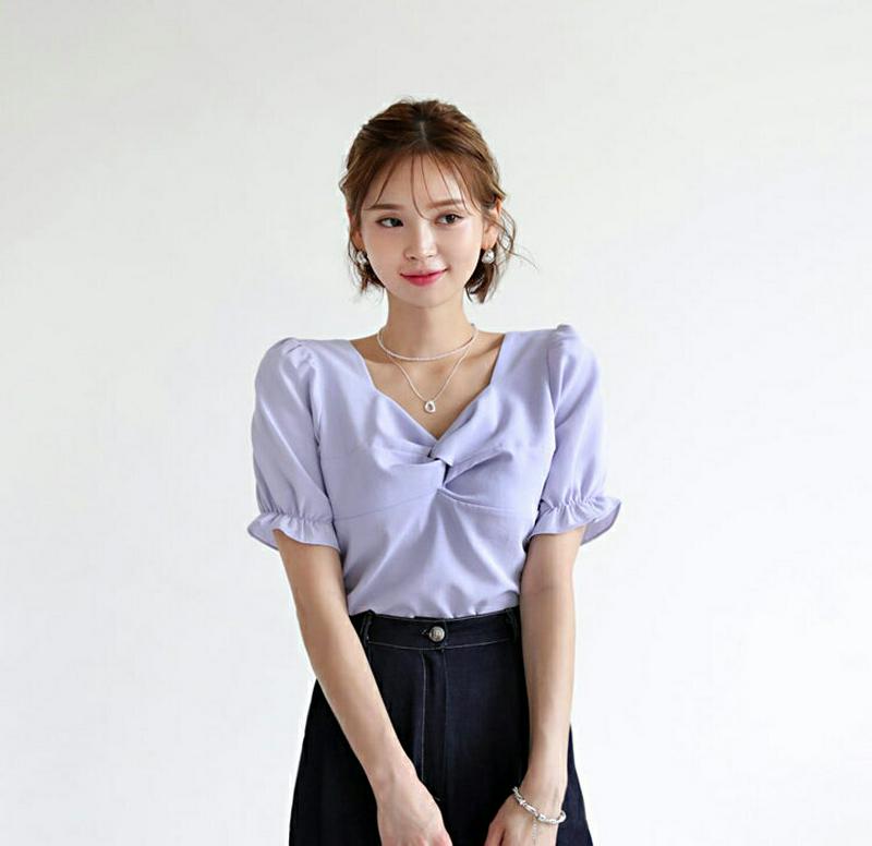 【新作10%OFF】ツイストクロップドブラウス・全3色・t47749 レディース【bl】【韓国 ファッション トップス ブラウス