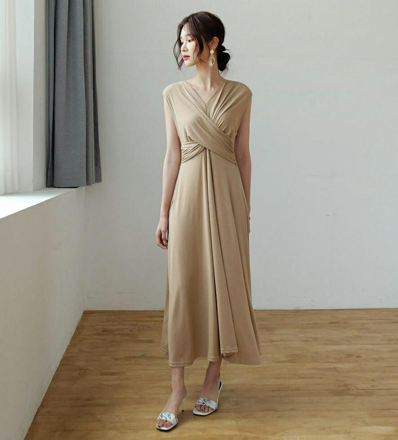 ≪人気商品再入荷≫クロスディテールワンピース・全3色・b56588 レディース【ops】 ベージュ 韓国ファッション ワンピース ロングワンピース スリーブレス ノースリーブ Vネック 鎖骨 デコルテ フレア フレアワンピース ギャザー 上品 大人 夏