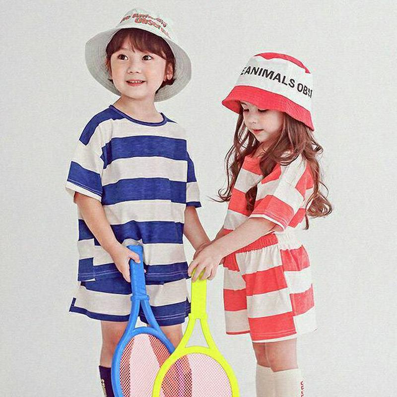 ワイドボーダー上下SET・p004482・キッズ 【3~8才】【SET】【韓国 ファッション セットアップ Tシャツ カットソー 半袖 ハーフスリーブ パンツ ショート ハーフ 半ズボン ウエストゴム ルーズ 女の子 男の子 通学 通園 子供 子供服 小学生 夏】【KIDS】