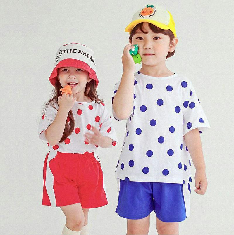 ドットTシャツ&パンツSET・p004488・キッズ 【3~8才】【SET】【韓国 ファッション セットアップ Tシャツ カットソー 半袖 ハーフスリーブ パンツ ショート ハーフ 半ズボン ウエストゴム ルーズ 女の子 男の子 通学 通園 子供 子供服 小学生 夏】【KIDS】