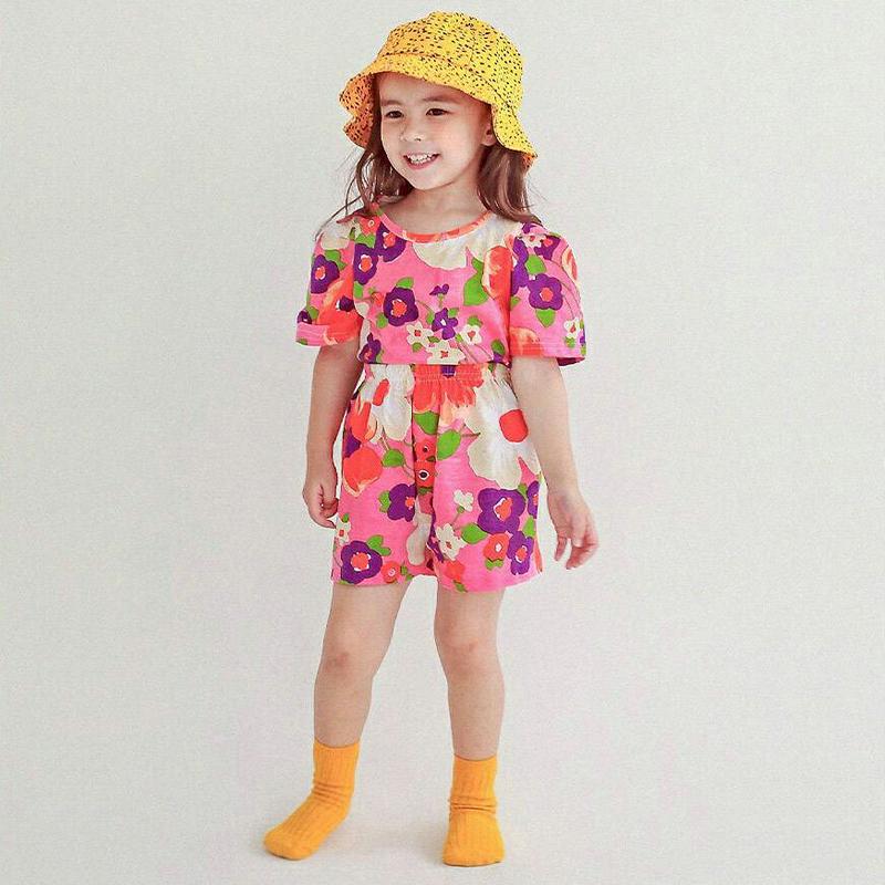 フローラルプリント上下SET・p004491・キッズ 【3~8才】【SET】【韓国 ファッション セットアップ Tシャツ カットソー 半袖 ハーフスリーブ パンツ ショート ハーフ 半ズボン ウエストゴム ルーズ 女の子 通学 通園 子供 子供服 小学生 夏】【KIDS】