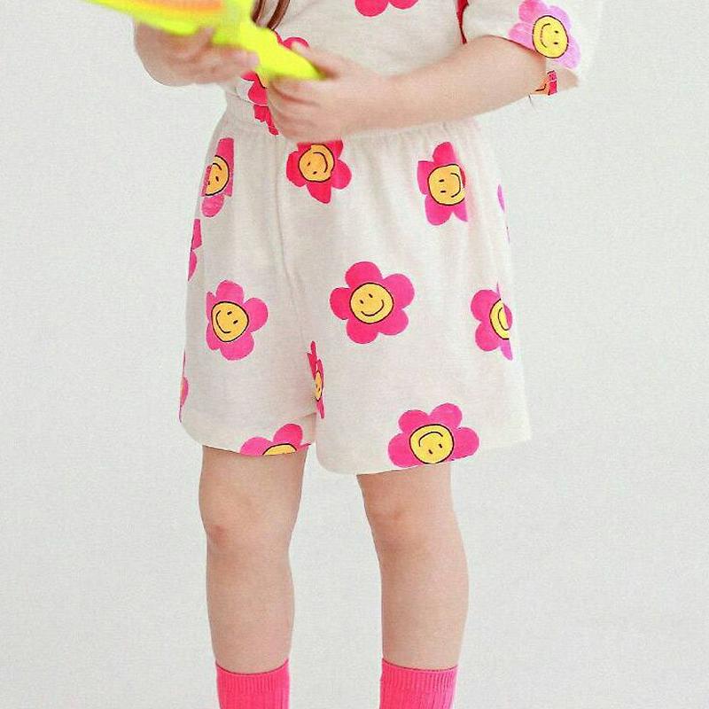 スマイルフラワープリントパンツ・p004553 キッズ【3~8才】【pt】【ボトムス ズボン ショート ショートパンツ 半ズボン ウエストゴム プリント 花柄 かわいい 可愛い 女の子 韓国 韓国子供服 子供 こども 子供服 こども服】【KIDS】