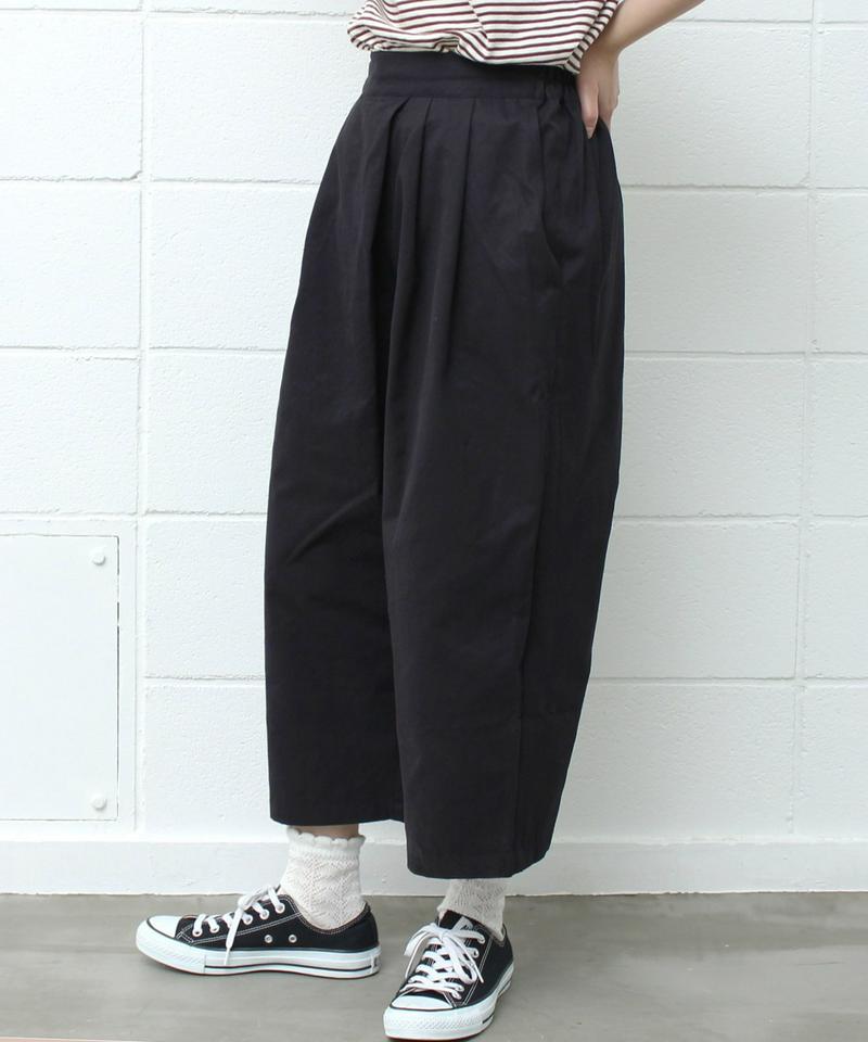 mat　Ｃ／Ｎアシンメトリータックパンツ（mat quotidien）