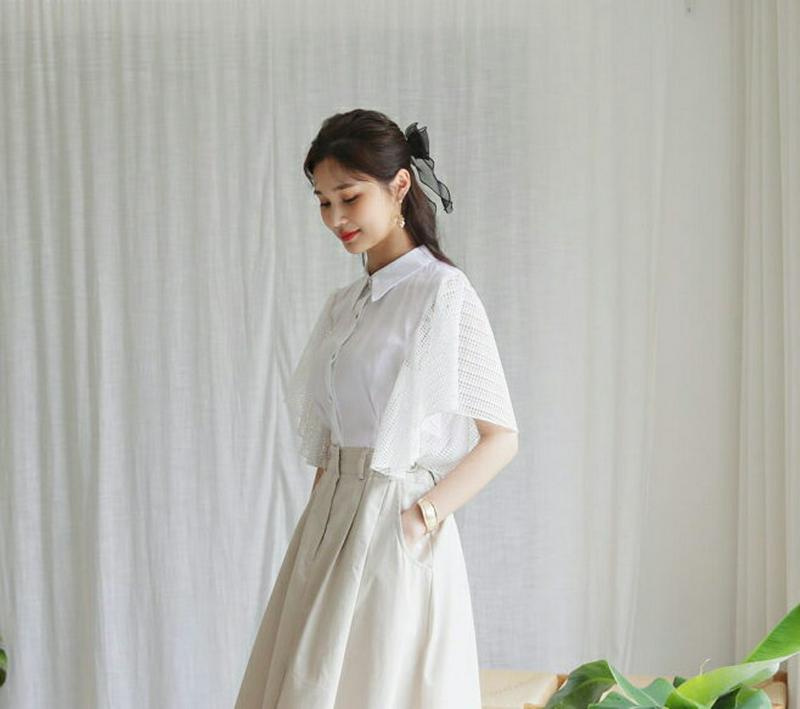 【新作10%OFF】パンチングラッフルスリーブブラウス・全2色・b60582 レディース【bl】【韓国 ファッション トップス 