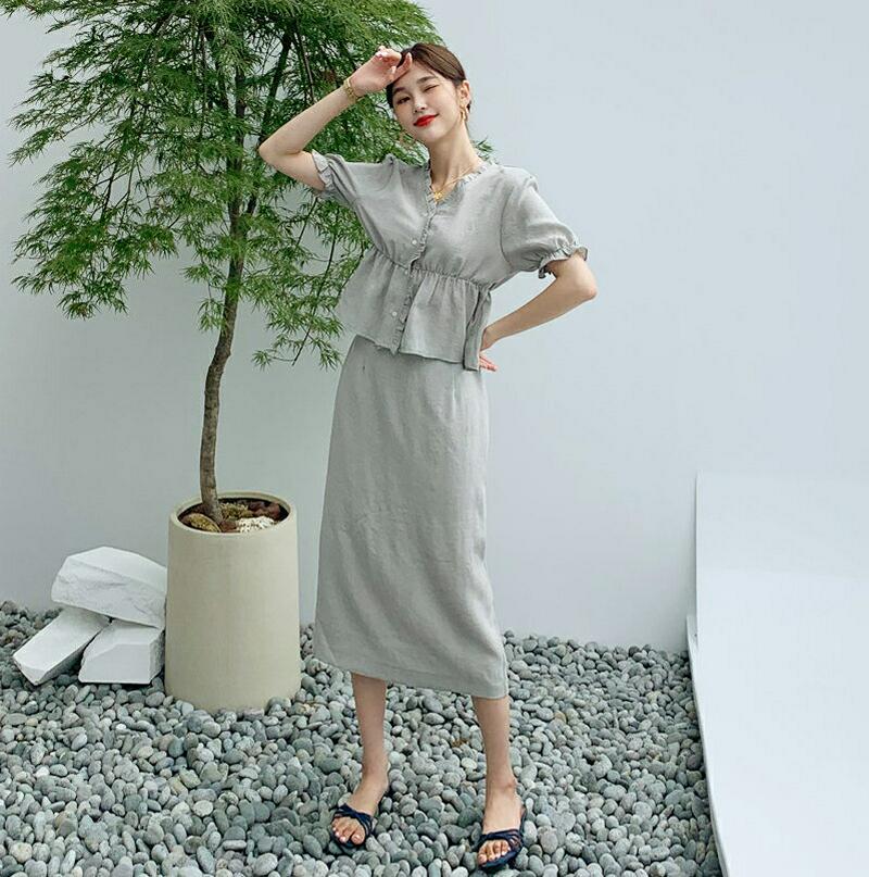 【新作10%OFF】フリルボタンブラウス&HラインスカートSET・全2色・t60503 レディース【ops】【韓国 ファッション