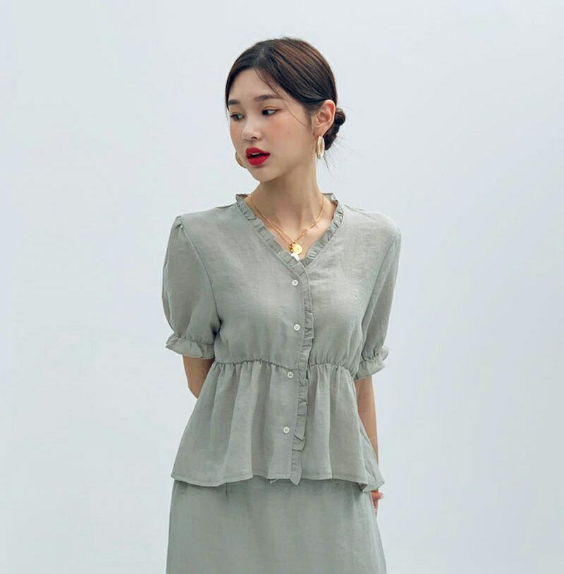 【新作10%OFF】フリルボタンブラウス&HラインスカートSET・全2色・t60503 レディース【ops】【韓国 ファッション