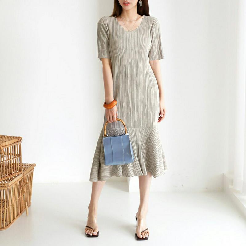 【新作10%OFF】Vネックプリーツフレアワンピース・全3色・b63425 レディース【ops】【韓国 ファッション ワンピース