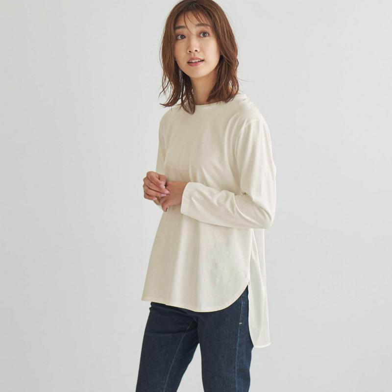 後ろサテン使いロングスリーブＴシャツ【汚れにくい白】（フェール アン カラン／FAIRE UN CALIN）