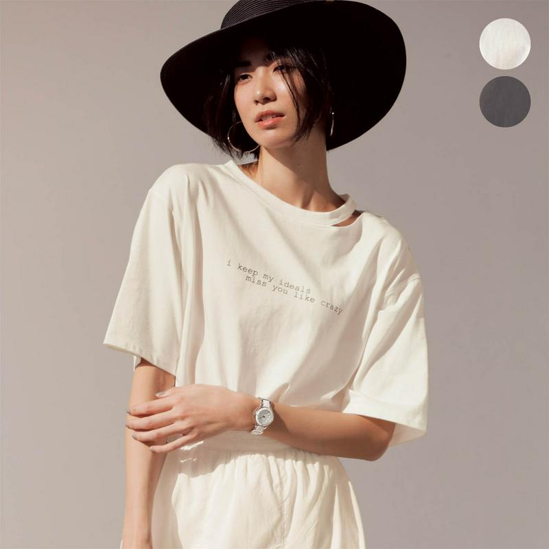 綿１００％スリットネックＴシャツ